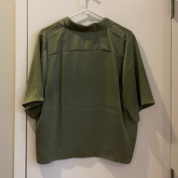Aritzia Wilfred Beso Shirt | Bitter Sage | Green | Size L - Picture 2 of 3